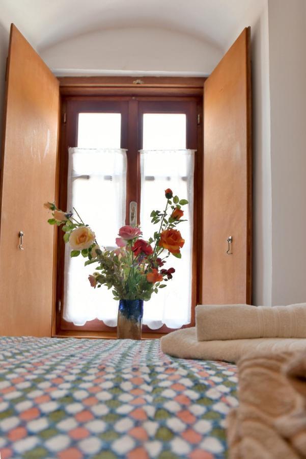 Grandmas Guest House هيدرا المظهر الخارجي الصورة